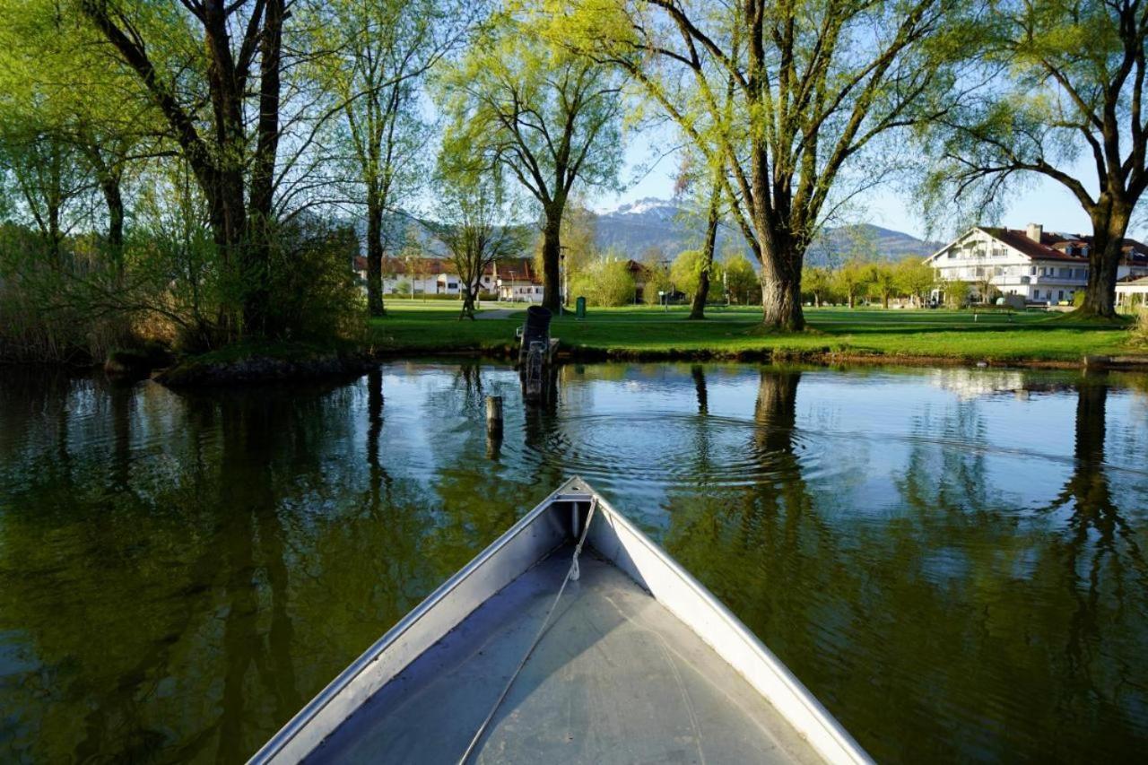 Ferienwohnungen Haus Am See Bernau am Chiemsee Exterior photo