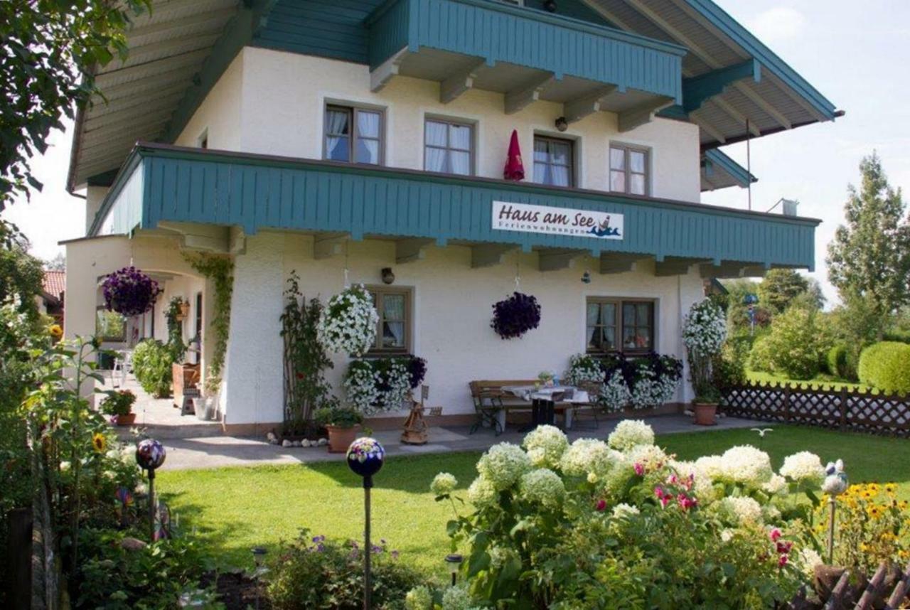 Ferienwohnungen Haus Am See Bernau am Chiemsee Exterior photo